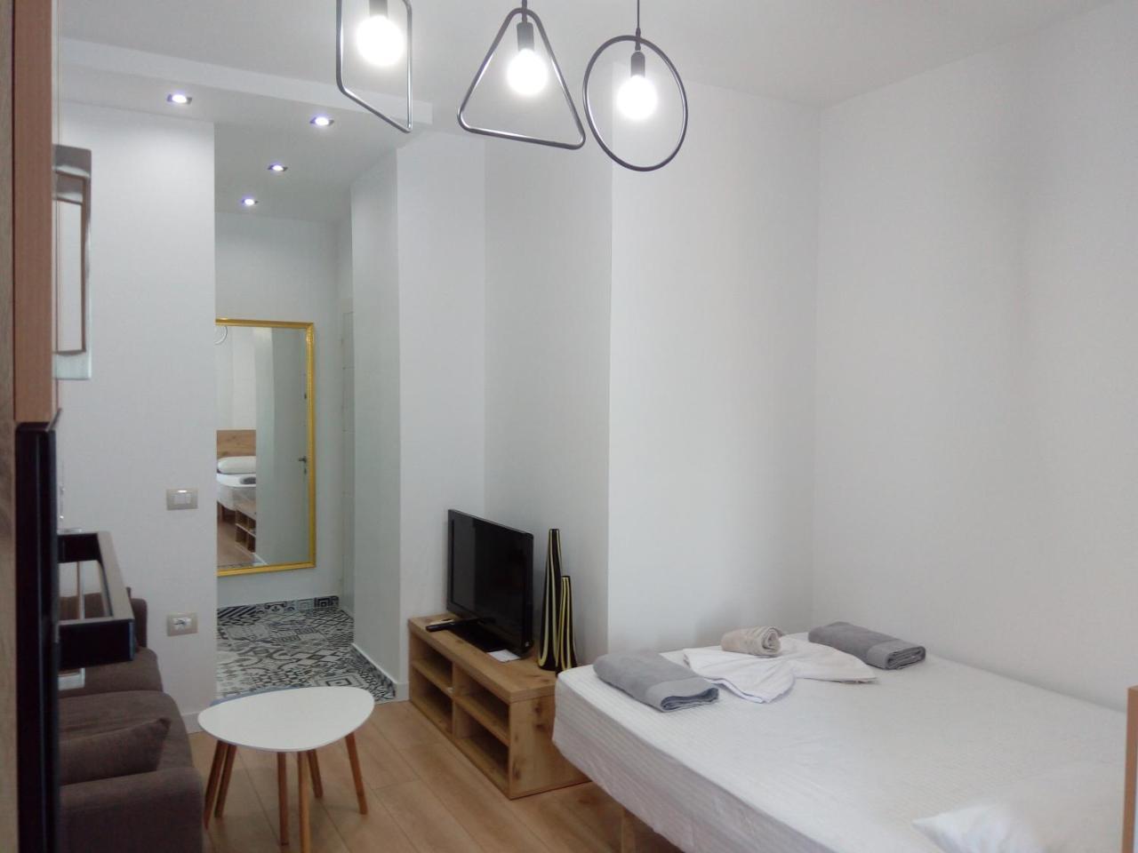 Luxury Tirana Apartment Buitenkant foto